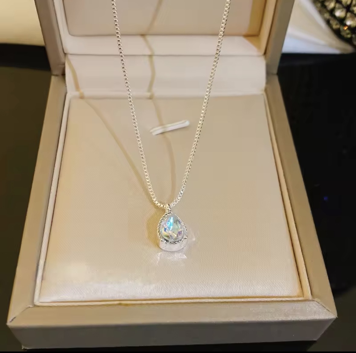 Silver women Zircon Necklace